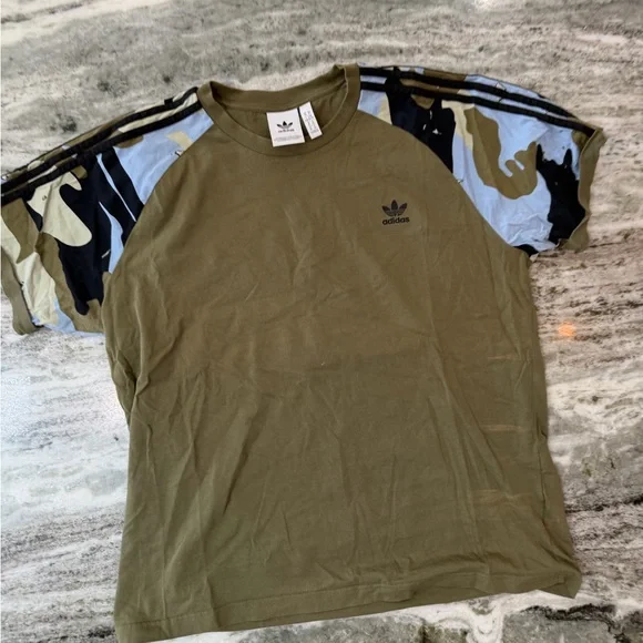 Adidas Men's Olive and Camo Short Sleeve Tee - Picture 4 of 5